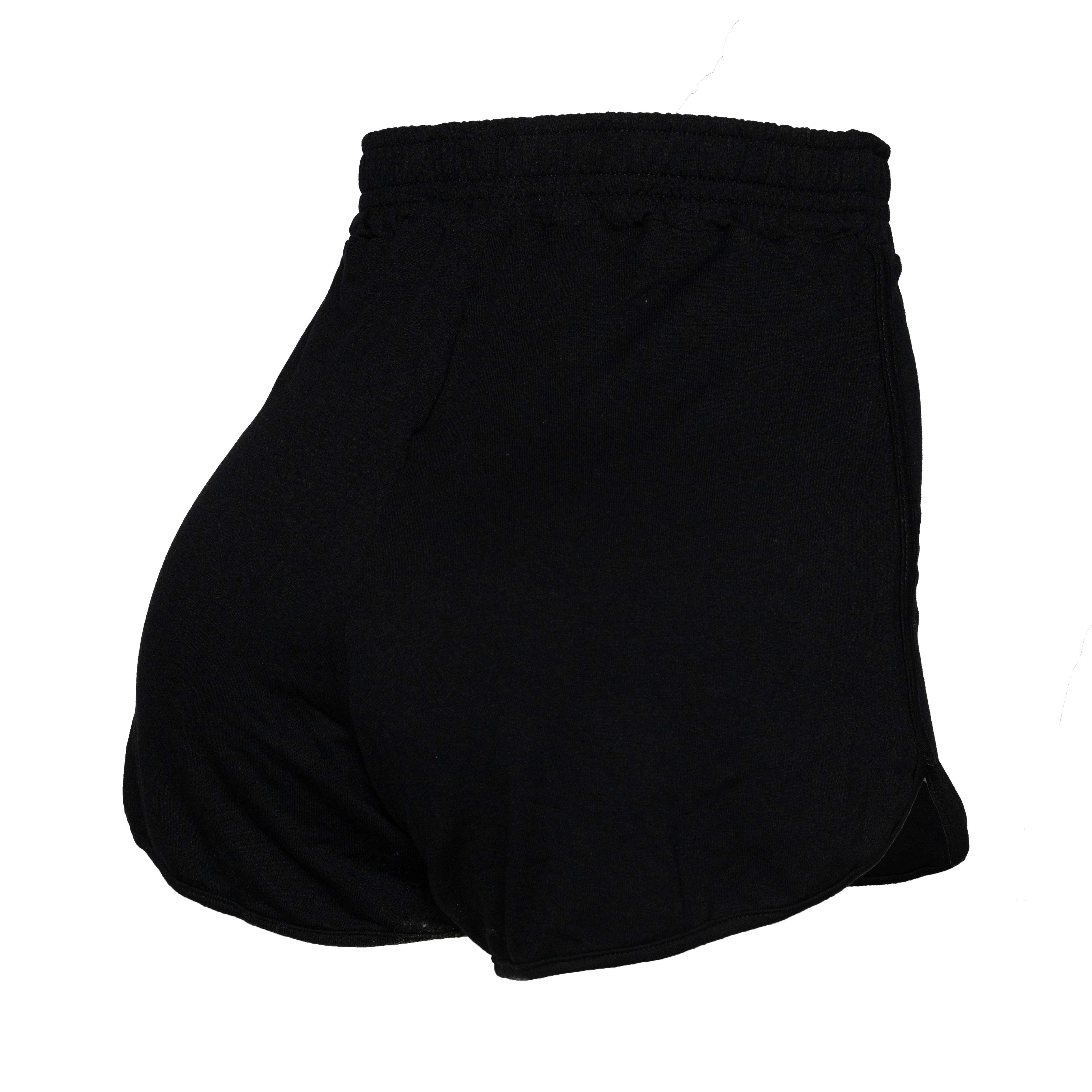 Short Diadora feminino preto em uso casual